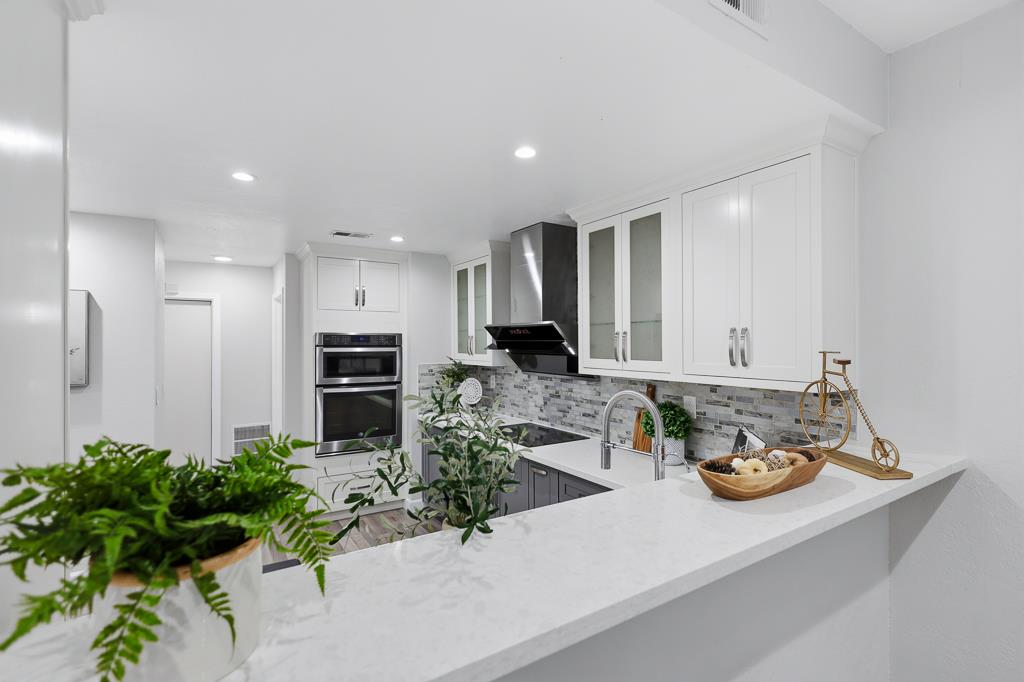 Detail Gallery Image 11 of 53 For 34216 Northwind Ter, Fremont,  CA 94555 - 4 Beds | 2/1 Baths