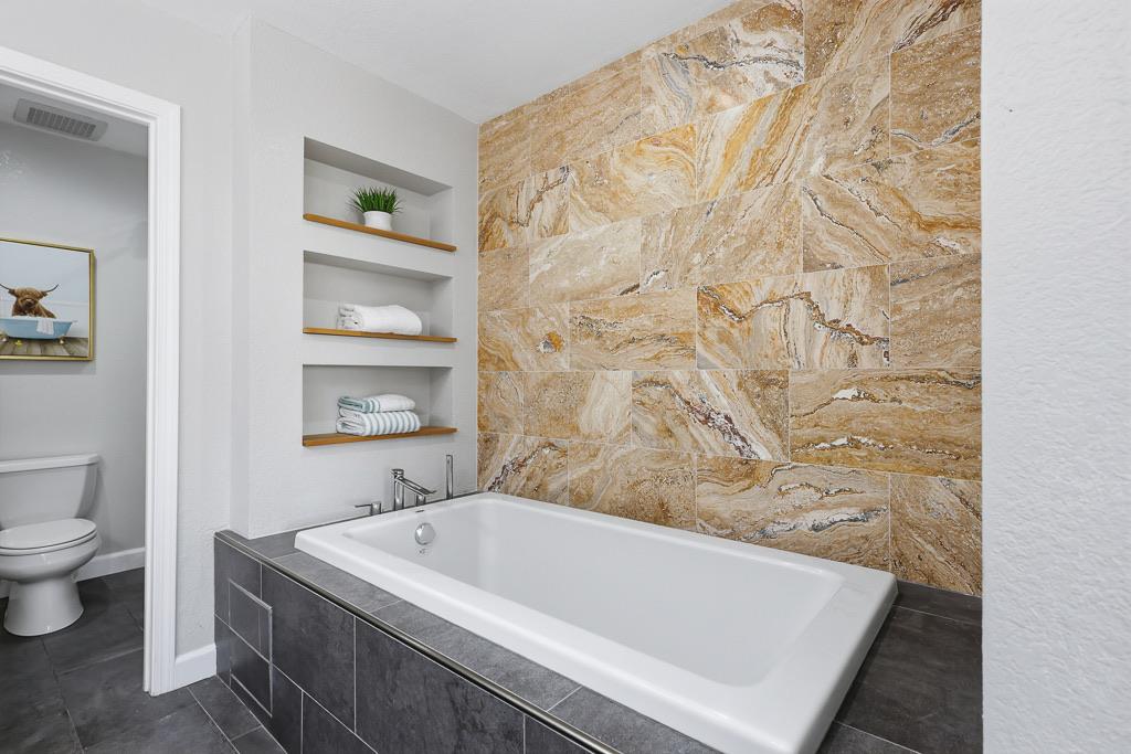 Detail Gallery Image 21 of 53 For 34216 Northwind Ter, Fremont,  CA 94555 - 4 Beds | 2/1 Baths