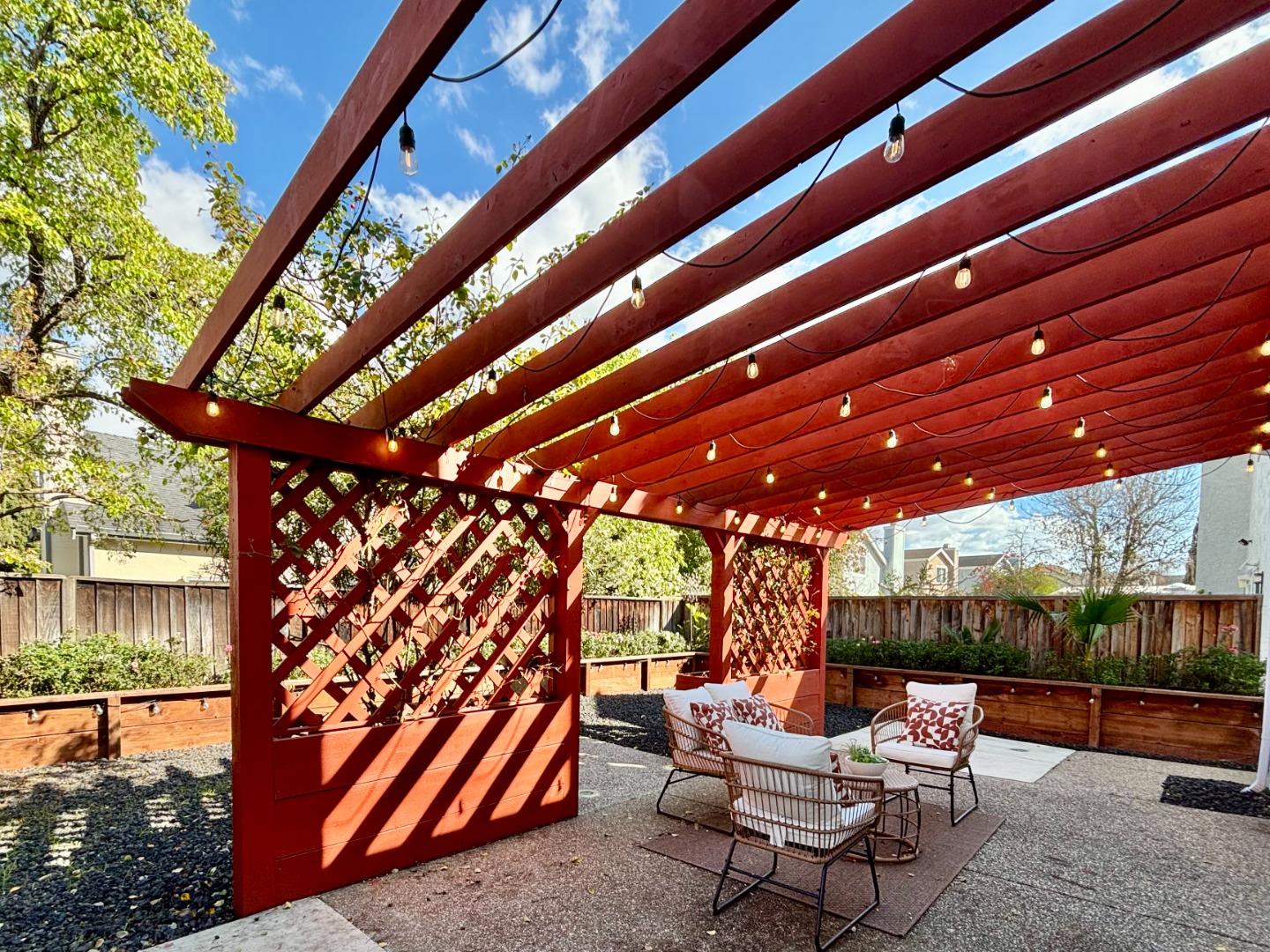 Detail Gallery Image 33 of 53 For 34216 Northwind Ter, Fremont,  CA 94555 - 4 Beds | 2/1 Baths