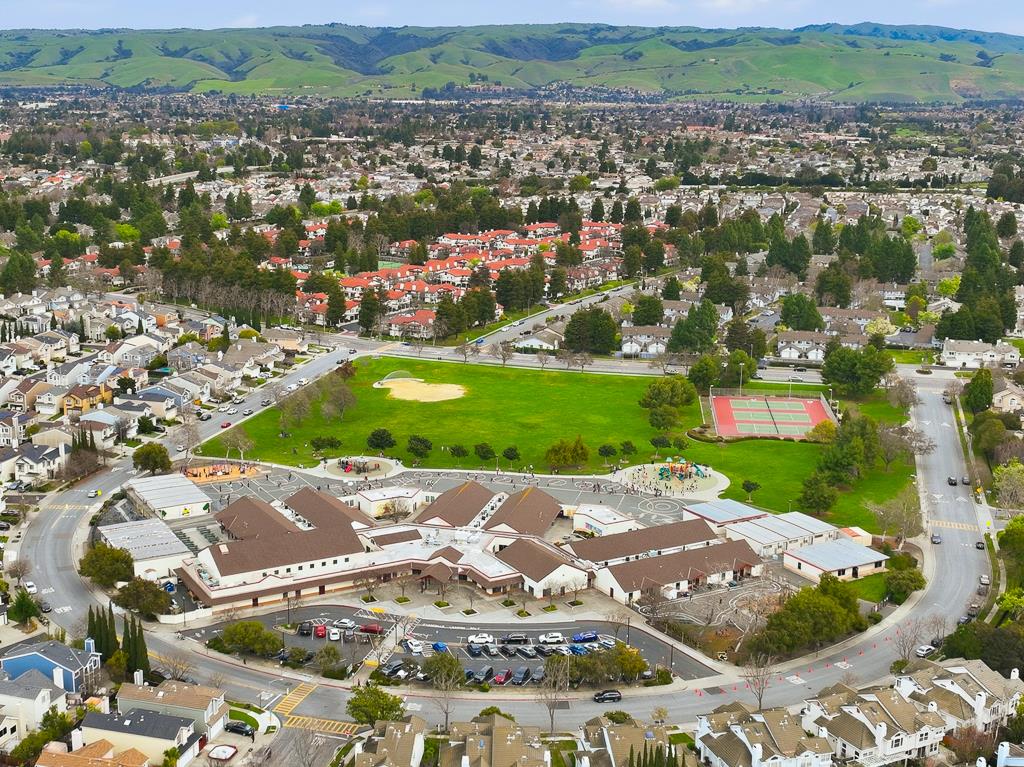 Detail Gallery Image 49 of 53 For 34216 Northwind Ter, Fremont,  CA 94555 - 4 Beds | 2/1 Baths