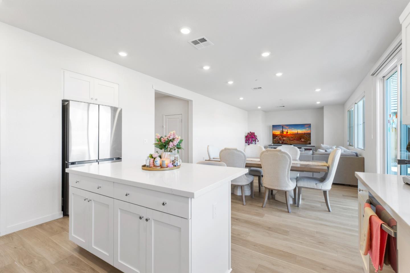 Detail Gallery Image 12 of 30 For 273 Dogwood Ranch Way, Patterson,  CA 95363 - 4 Beds | 3 Baths