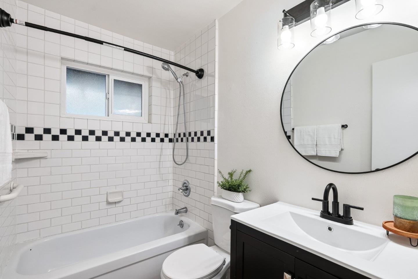 Detail Gallery Image 10 of 47 For 224 El Camino Rd, Scotts Valley,  CA 95066 - 3 Beds | 2 Baths