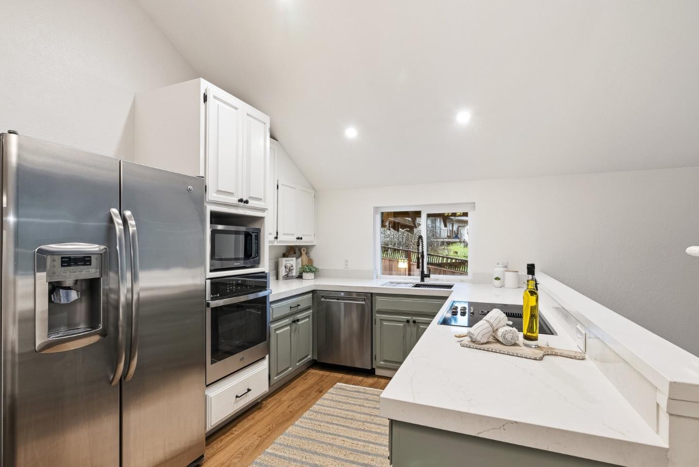 Detail Gallery Image 3 of 47 For 224 El Camino Rd, Scotts Valley,  CA 95066 - 3 Beds | 2 Baths