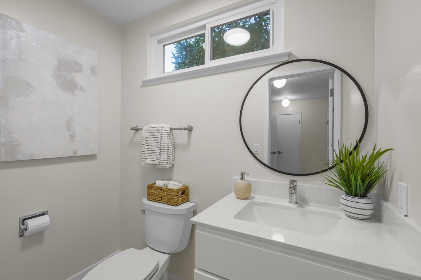 Detail Gallery Image 28 of 49 For 1494 Valcartier Dr, Sunnyvale,  CA 94087 - 4 Beds | 2/1 Baths