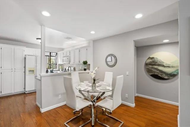 Detail Gallery Image 6 of 29 For 3517 Birchwood Ter #204,  Fremont,  CA 94536 - 2 Beds | 2 Baths