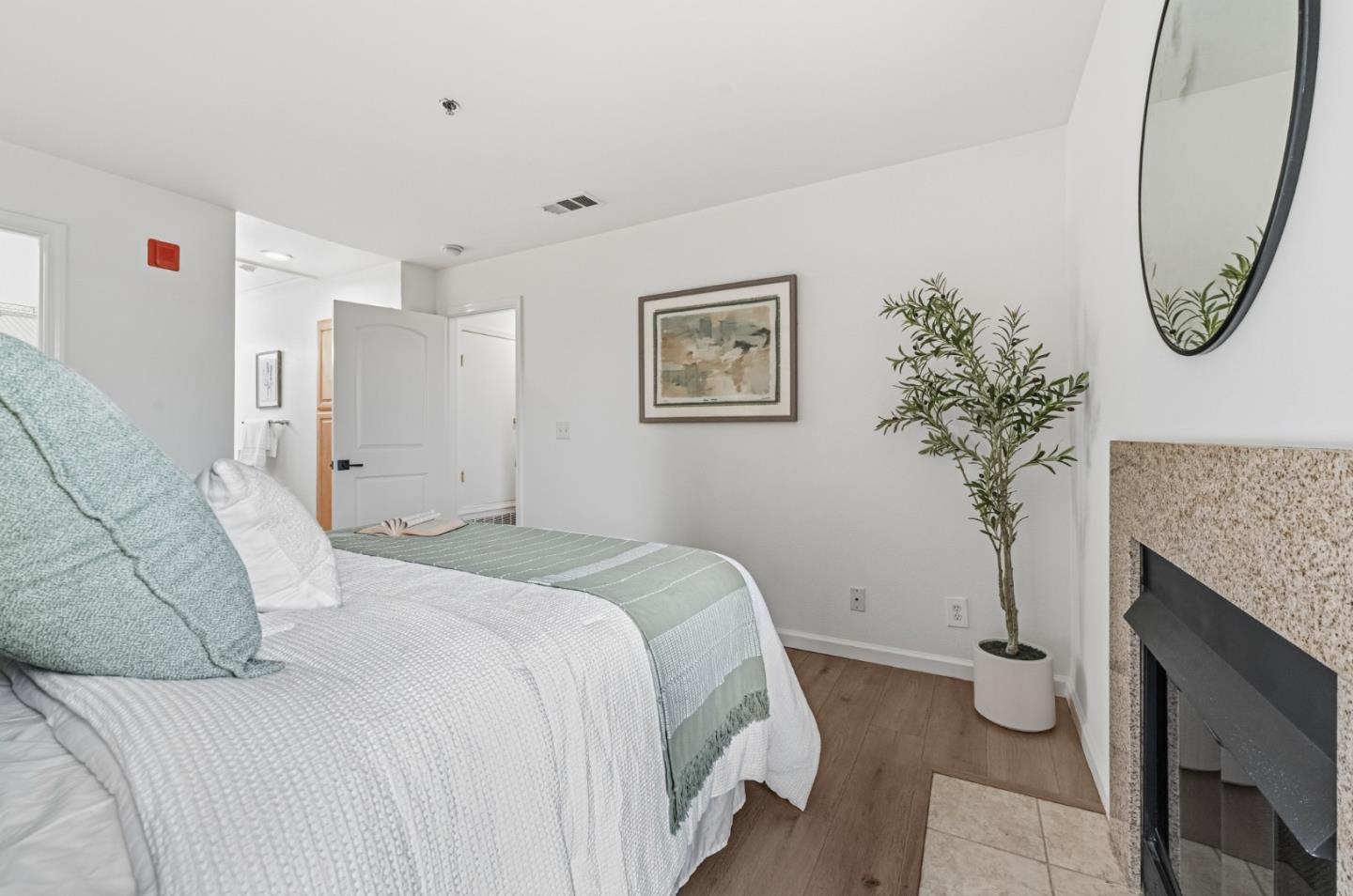 Detail Gallery Image 19 of 36 For 627 E El Camino Real #106,  Sunnyvale,  CA 94087 - 2 Beds | 2/1 Baths