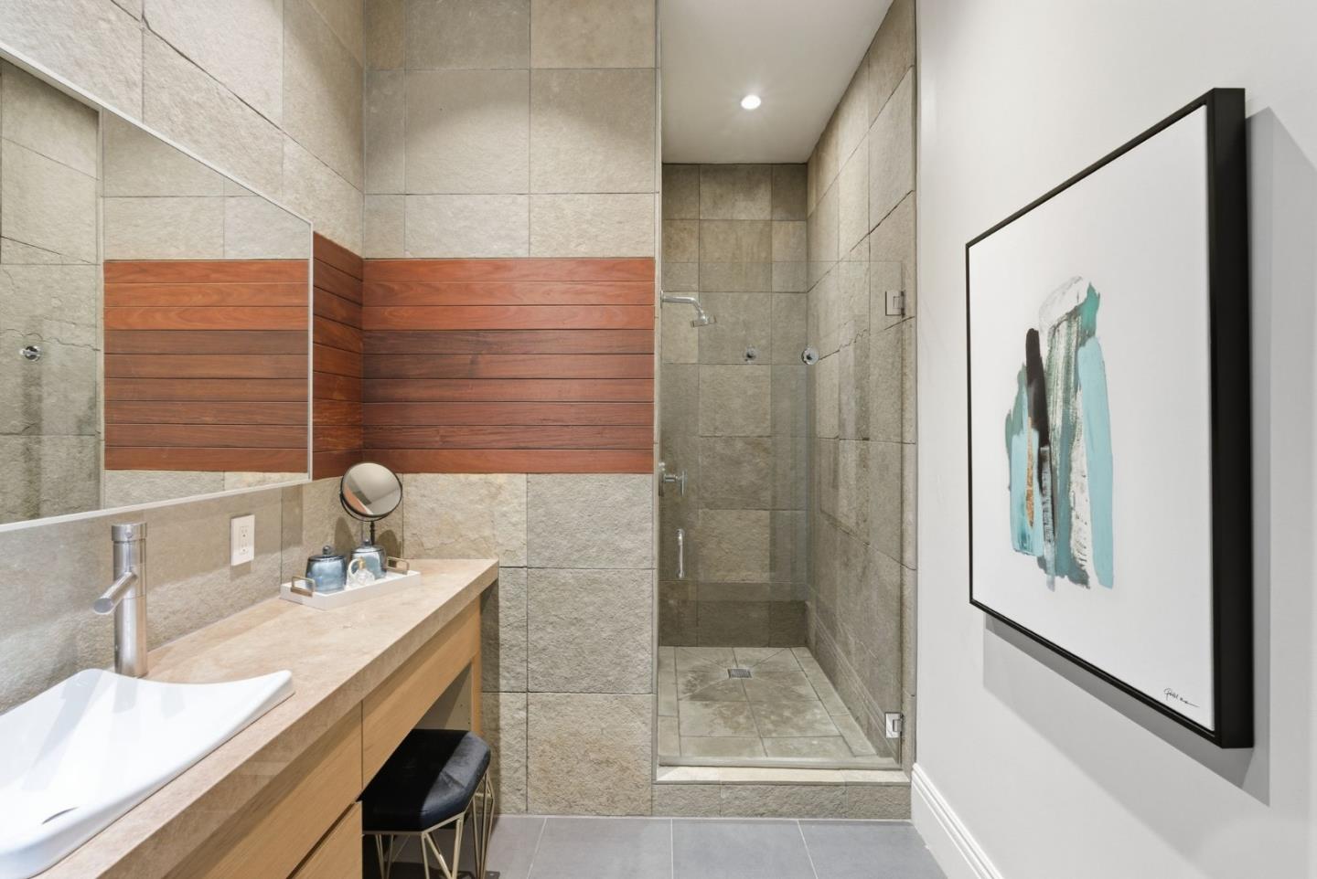 Detail Gallery Image 32 of 41 For 471 South Van Ness Ave, San Francisco,  CA 94103 - 4 Beds | 3 Baths