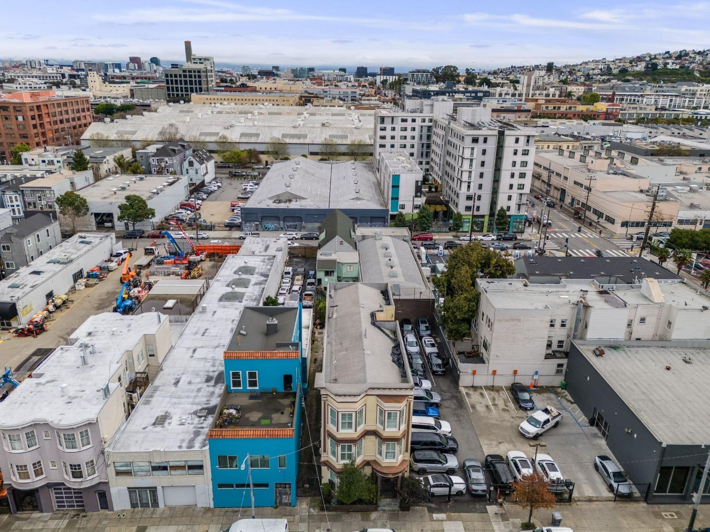 Detail Gallery Image 39 of 41 For 471 South Van Ness Ave, San Francisco,  CA 94103 - 4 Beds | 3 Baths