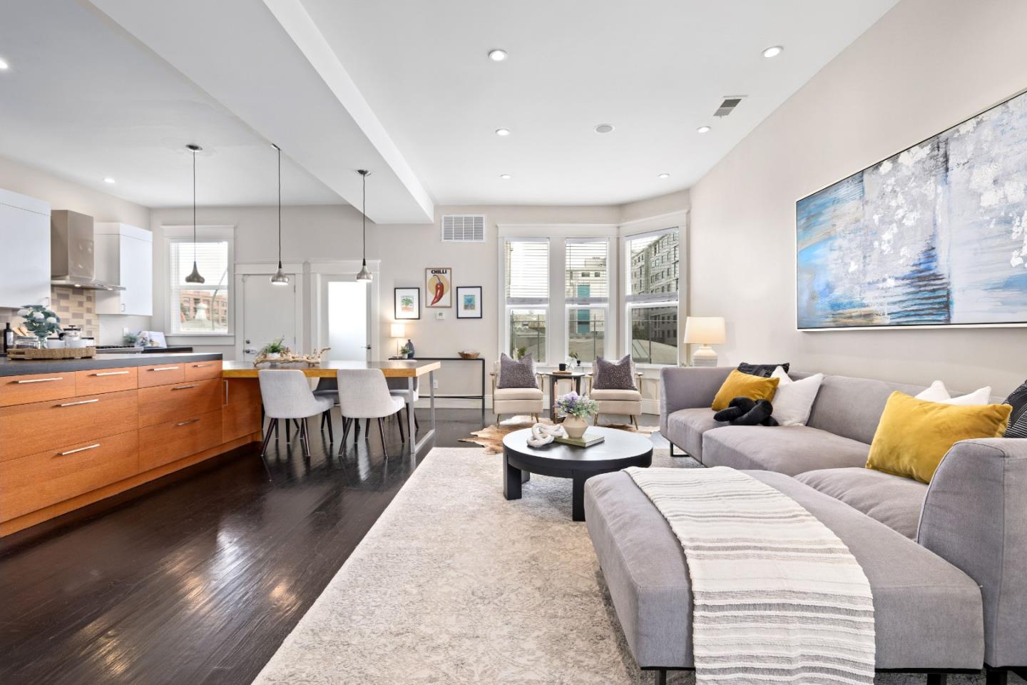 Detail Gallery Image 5 of 41 For 471 South Van Ness Ave, San Francisco,  CA 94103 - 4 Beds | 3 Baths