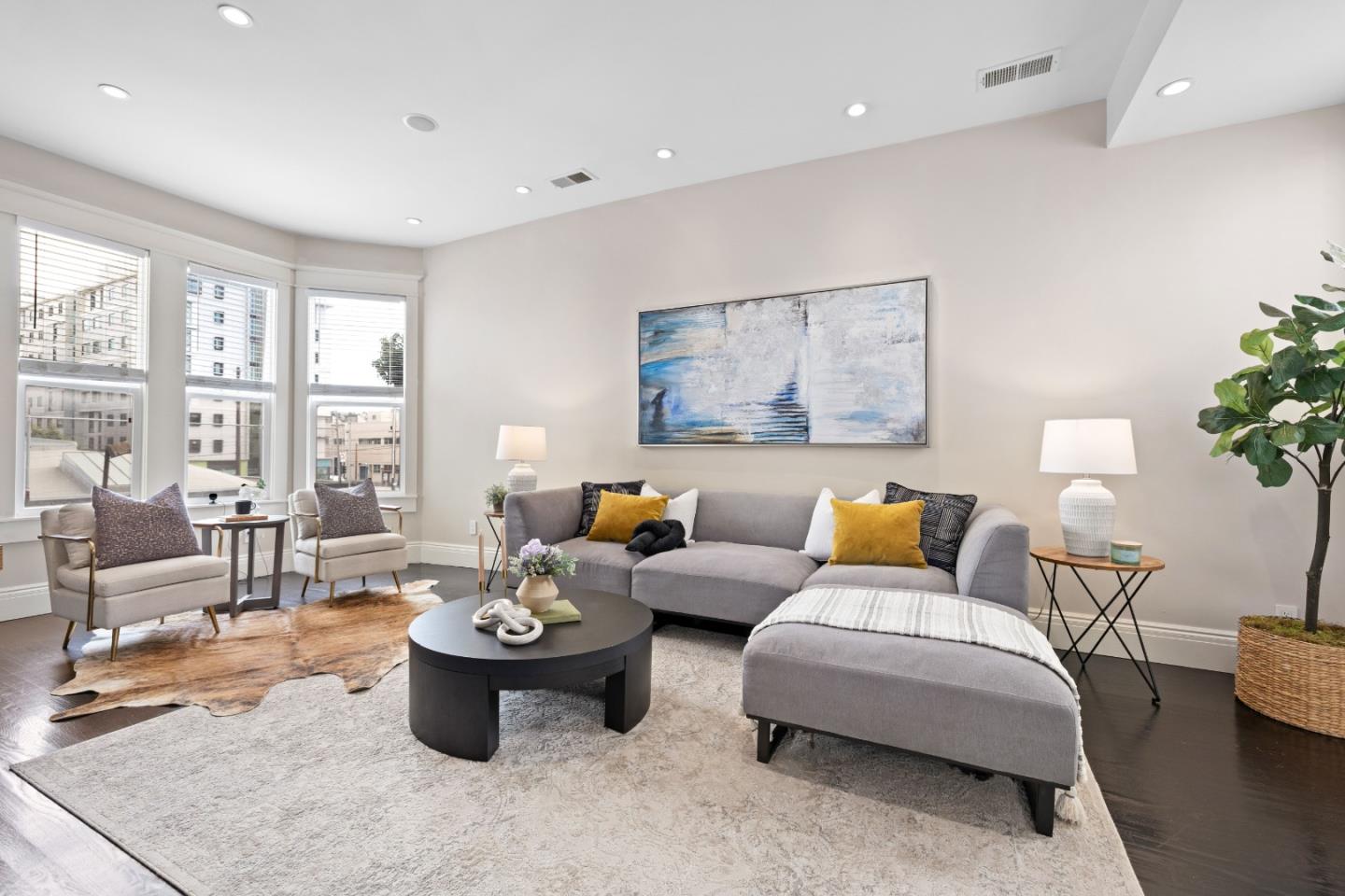 Detail Gallery Image 7 of 41 For 471 South Van Ness Ave, San Francisco,  CA 94103 - 4 Beds | 3 Baths