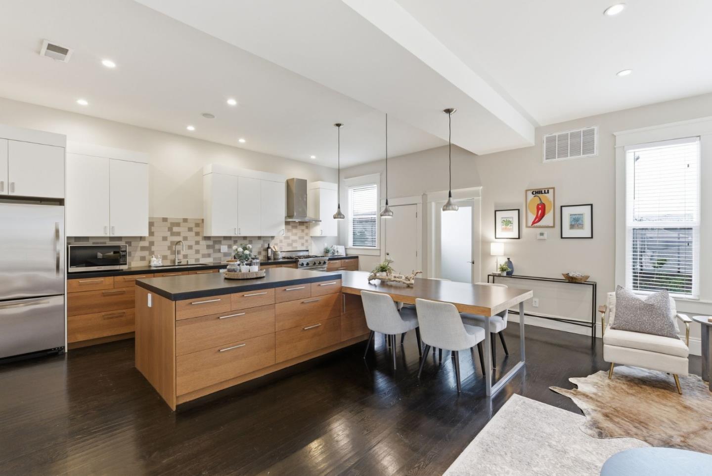 Detail Gallery Image 9 of 41 For 471 South Van Ness Ave, San Francisco,  CA 94103 - 4 Beds | 3 Baths