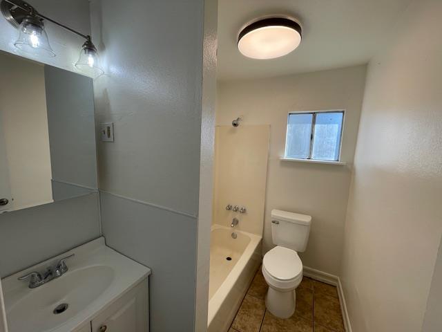 Detail Gallery Image 3 of 16 For 739 Pine Dr, Hollister,  CA 95023 - 2 Beds | 1 Baths