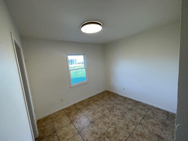 Detail Gallery Image 6 of 16 For 739 Pine Dr, Hollister,  CA 95023 - 2 Beds | 1 Baths