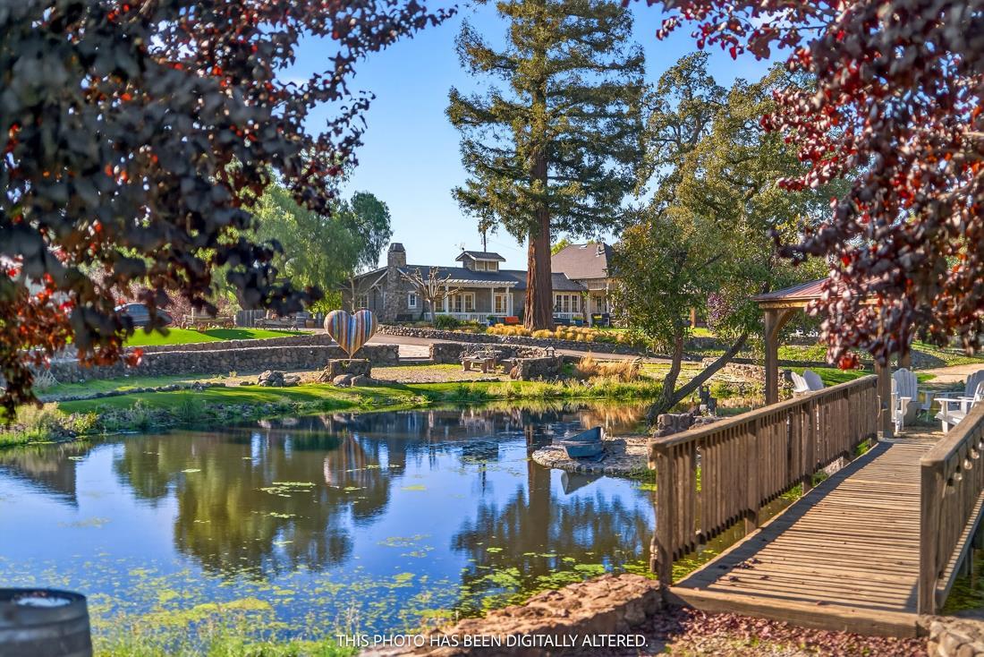 Detail Gallery Image 4 of 52 For 3970 Leavesley Rd, Gilroy,  CA 95020 - 7 Beds | 5/2 Baths