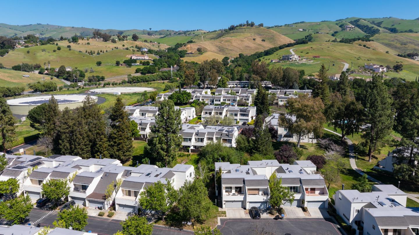 Detail Gallery Image 112 of 124 For 1710 Alder Creek Ct, San Jose,  CA 95148 - 4 Beds | 2/1 Baths