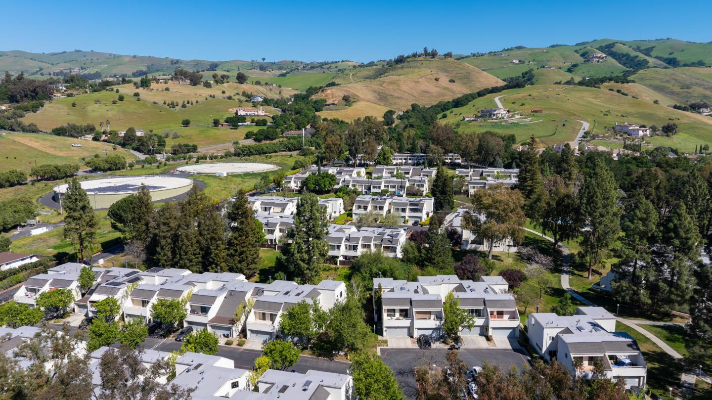 Detail Gallery Image 114 of 124 For 1710 Alder Creek Ct, San Jose,  CA 95148 - 4 Beds | 2/1 Baths