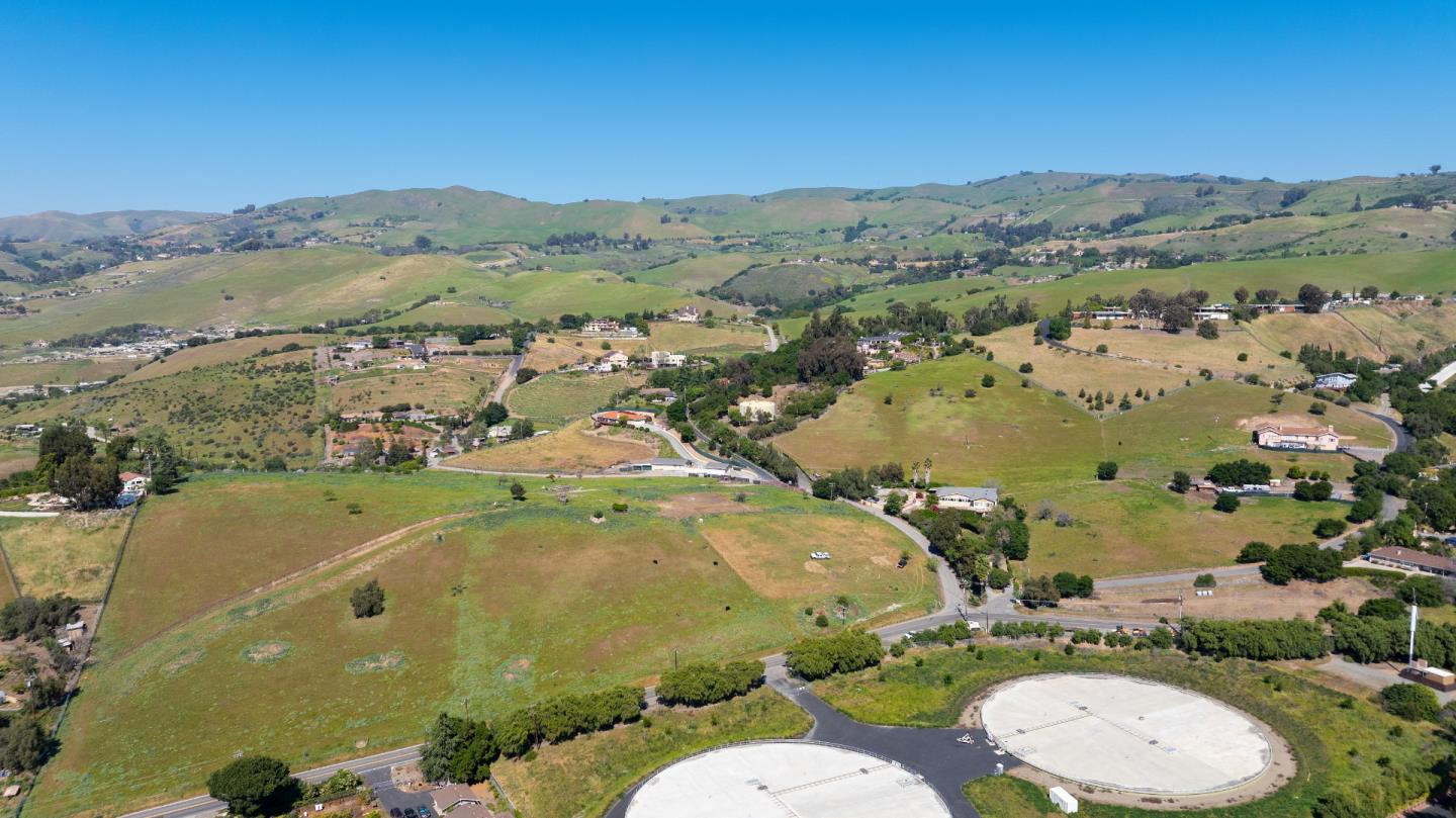 Detail Gallery Image 97 of 124 For 1710 Alder Creek Ct, San Jose,  CA 95148 - 4 Beds | 2/1 Baths