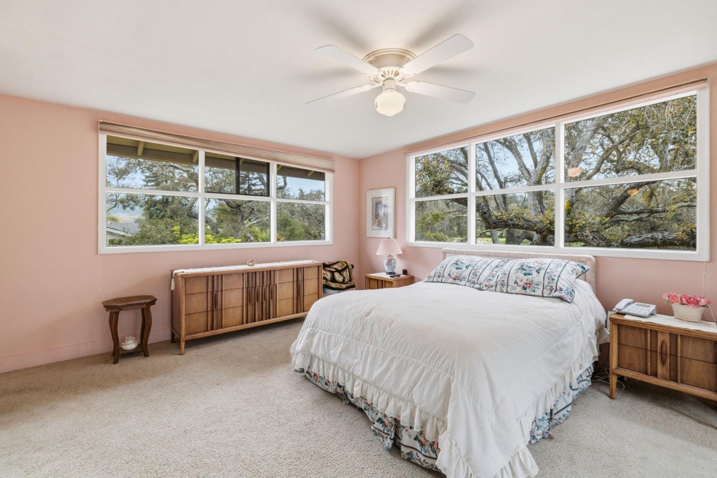 Detail Gallery Image 15 of 61 For 960 Graham Hill Rd, Santa Cruz,  CA 95060 - 2 Beds | 2 Baths