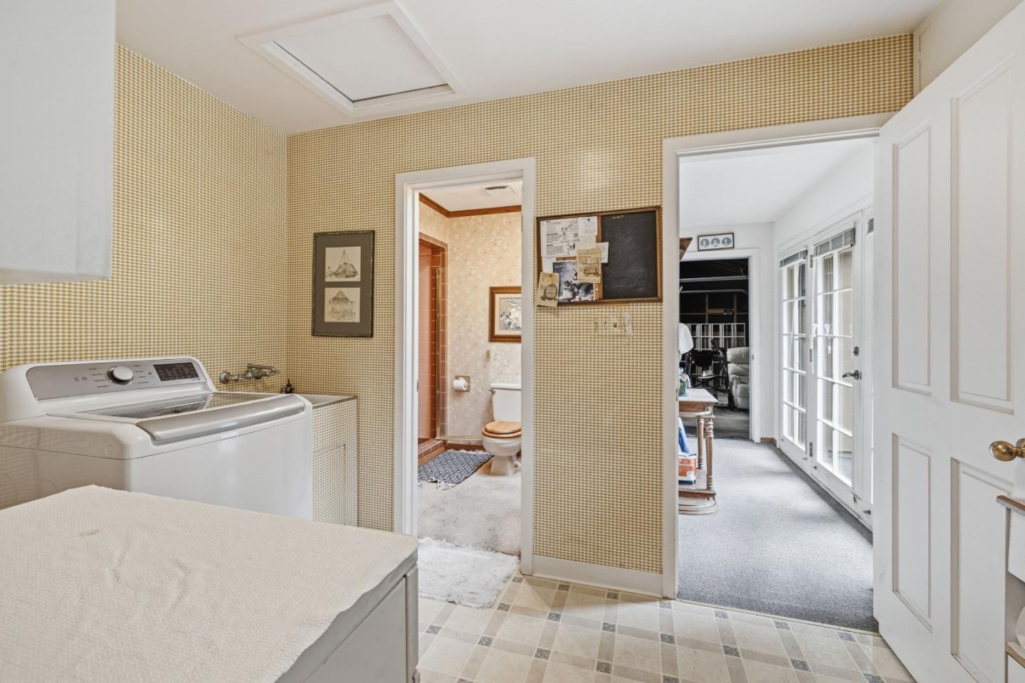 Detail Gallery Image 22 of 61 For 960 Graham Hill Rd, Santa Cruz,  CA 95060 - 2 Beds | 2 Baths