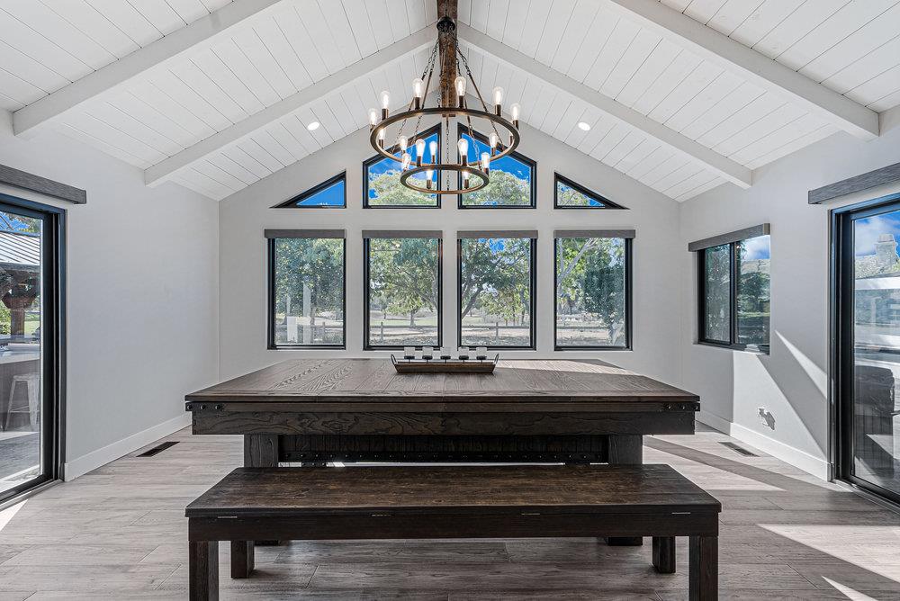 Detail Gallery Image 19 of 119 For 1220 S Ridgemark Dr, Hollister,  CA 95023 - 3 Beds | 3 Baths