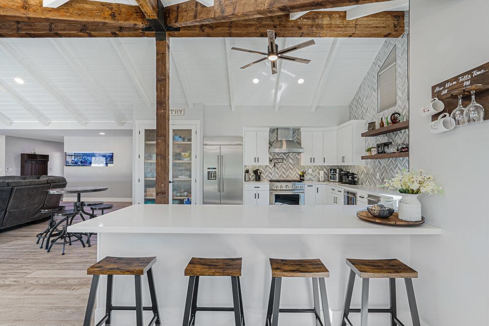 Detail Gallery Image 21 of 119 For 1220 S Ridgemark Dr, Hollister,  CA 95023 - 3 Beds | 3 Baths