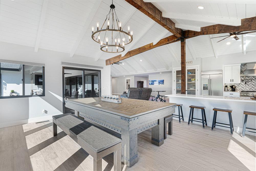 Detail Gallery Image 22 of 119 For 1220 S Ridgemark Dr, Hollister,  CA 95023 - 3 Beds | 3 Baths