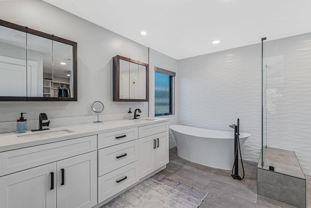 Detail Gallery Image 39 of 119 For 1220 S Ridgemark Dr, Hollister,  CA 95023 - 3 Beds | 3 Baths