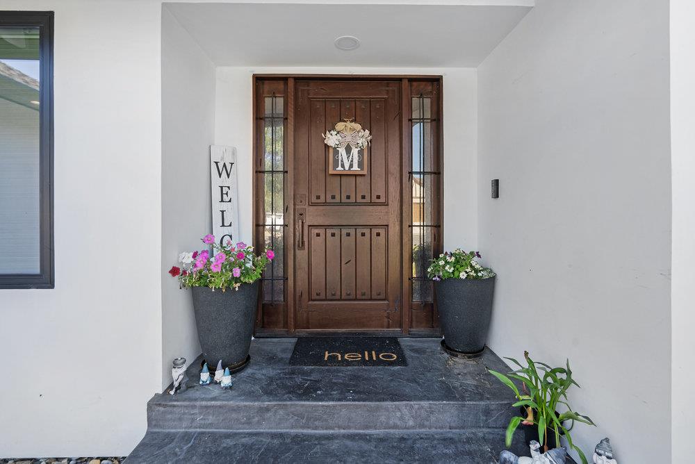 Detail Gallery Image 5 of 119 For 1220 S Ridgemark Dr, Hollister,  CA 95023 - 3 Beds | 3 Baths