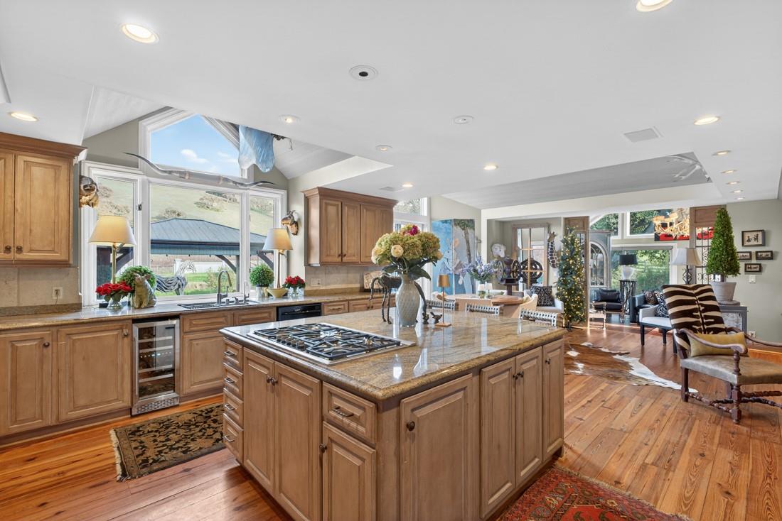 Detail Gallery Image 19 of 52 For 3970 Leavesley Rd, Gilroy,  CA 95020 - – Beds | – Baths