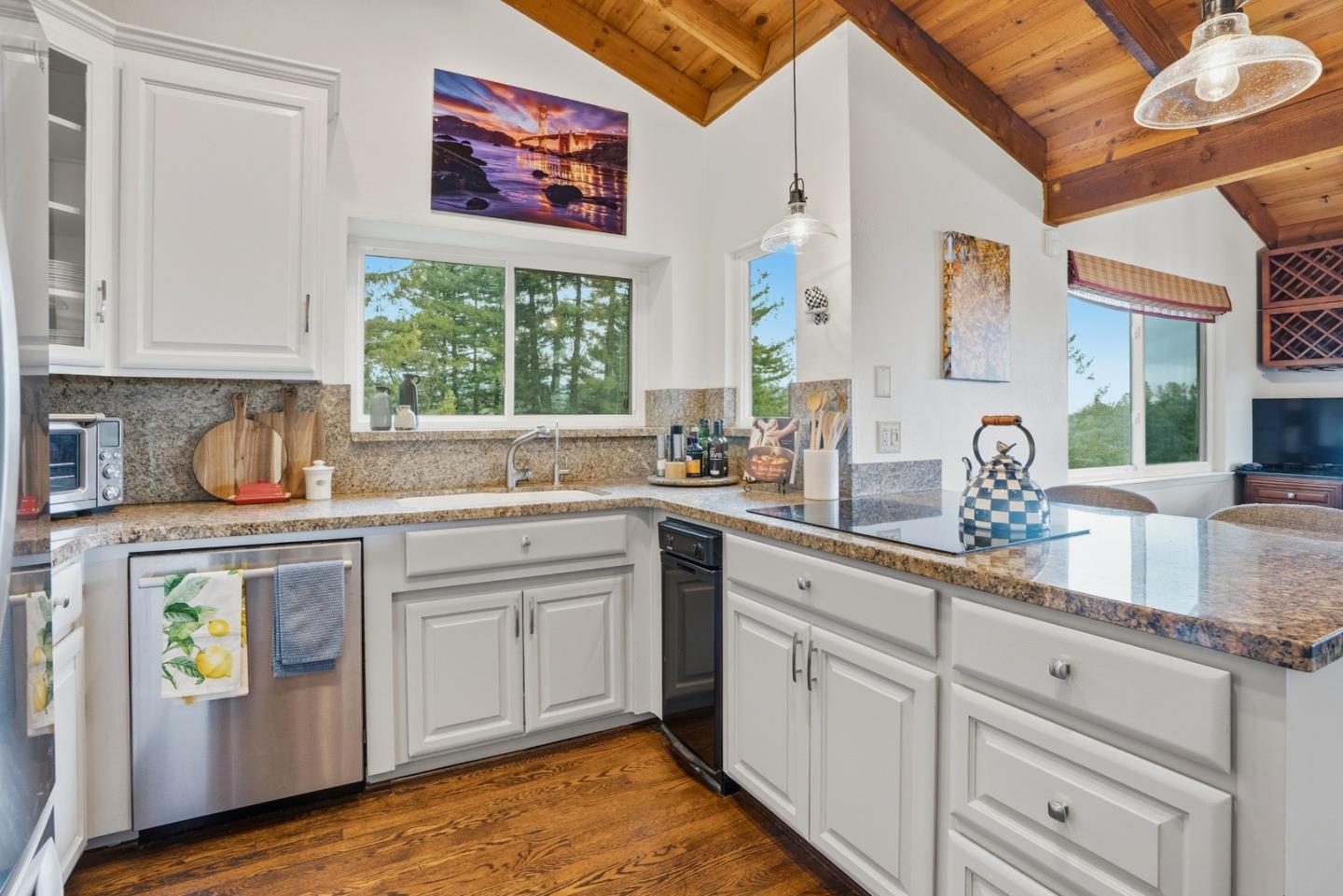 Detail Gallery Image 22 of 66 For 645 Skyward Dr, Aptos,  CA 95003 - 3 Beds | 2 Baths