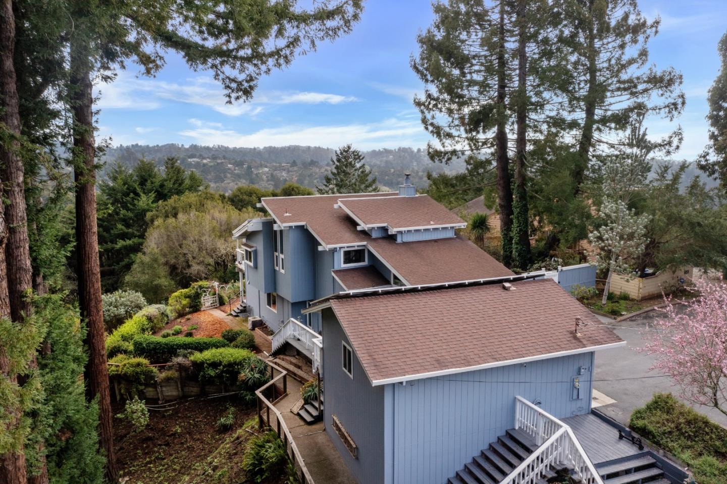Detail Gallery Image 8 of 66 For 645 Skyward Dr, Aptos,  CA 95003 - 3 Beds | 2 Baths