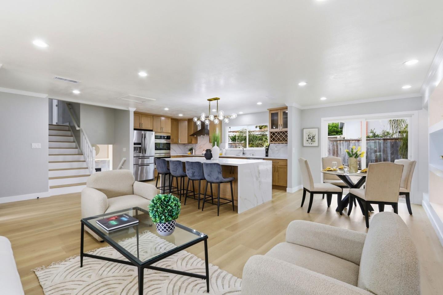 Detail Gallery Image 6 of 44 For 3367 Holderman Drive, San Jose,  CA 95148 - 4 Beds | 2/1 Baths