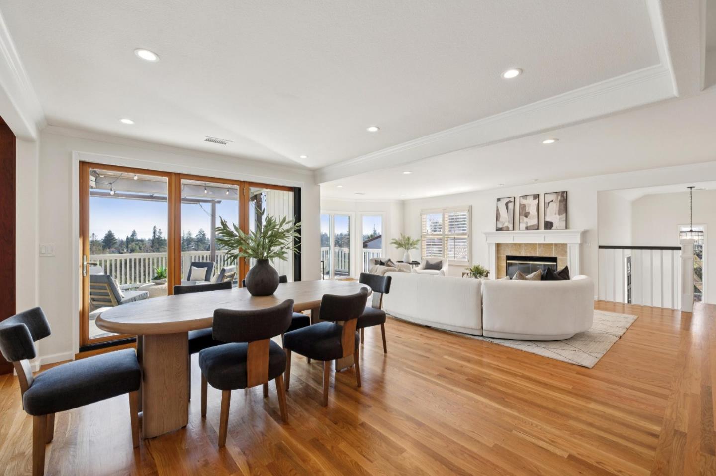 Detail Gallery Image 11 of 68 For 22208 Quinterno Ct, Cupertino,  CA 95014 - 4 Beds | 2/1 Baths