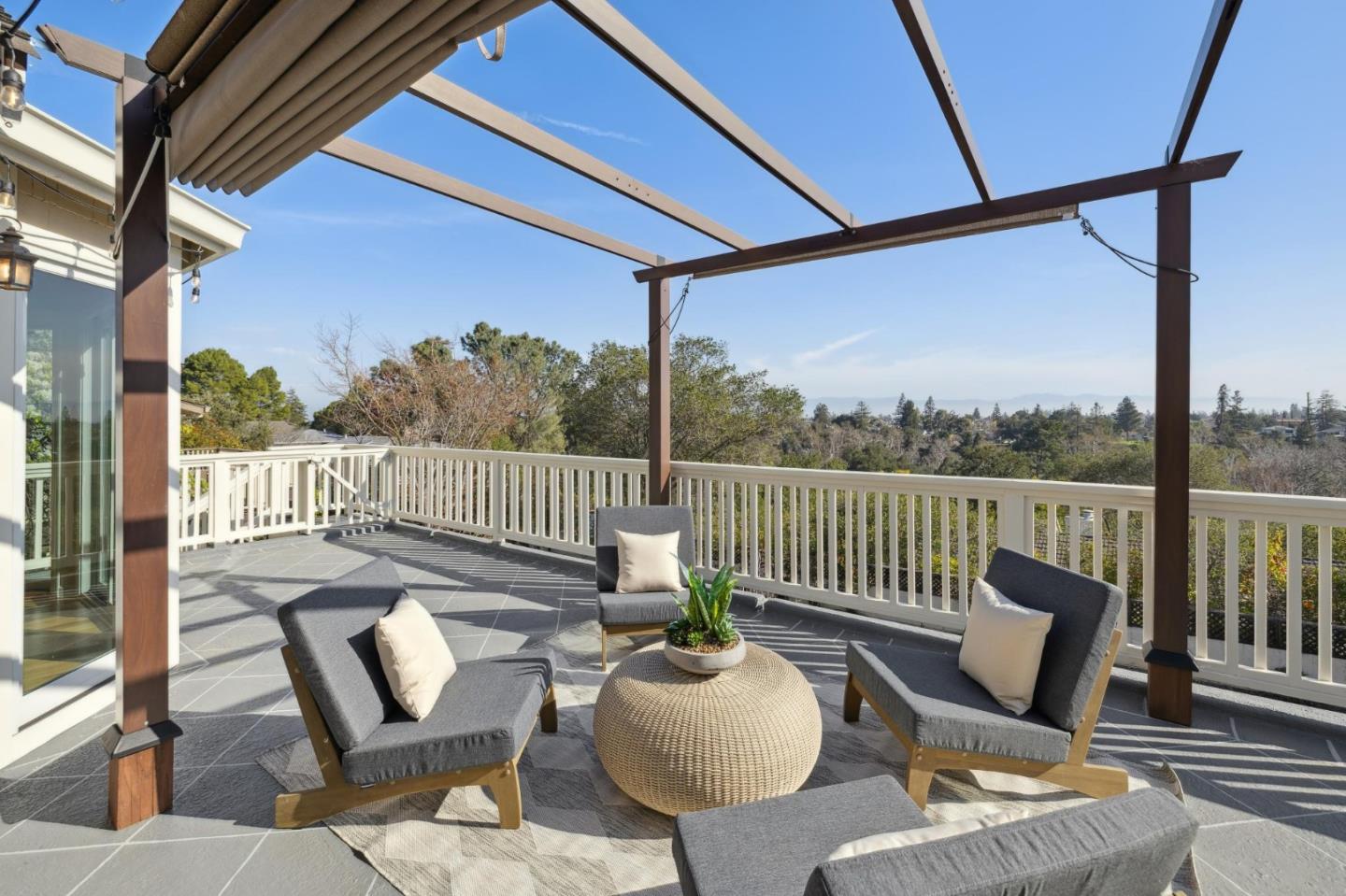 Detail Gallery Image 15 of 68 For 22208 Quinterno Ct, Cupertino,  CA 95014 - 4 Beds | 2/1 Baths