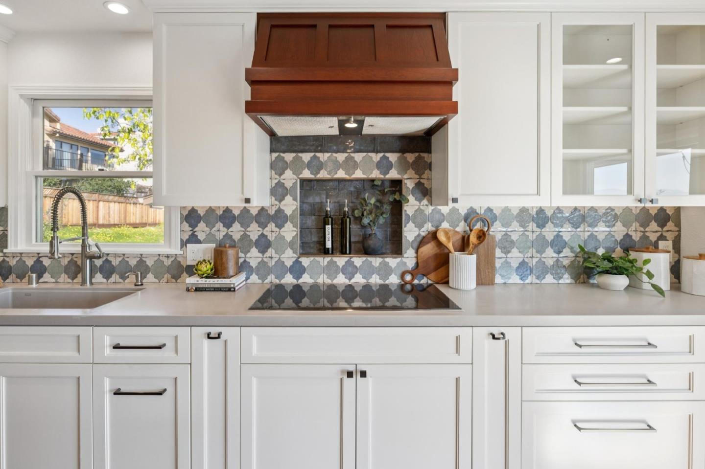 Detail Gallery Image 23 of 68 For 22208 Quinterno Ct, Cupertino,  CA 95014 - 4 Beds | 2/1 Baths