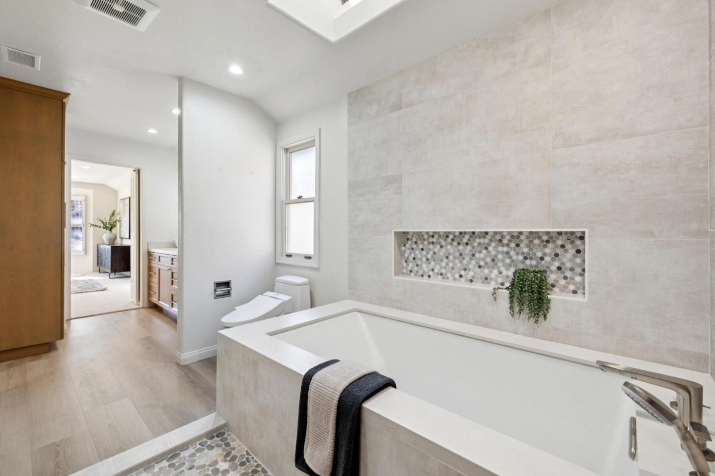 Detail Gallery Image 40 of 68 For 22208 Quinterno Ct, Cupertino,  CA 95014 - 4 Beds | 2/1 Baths