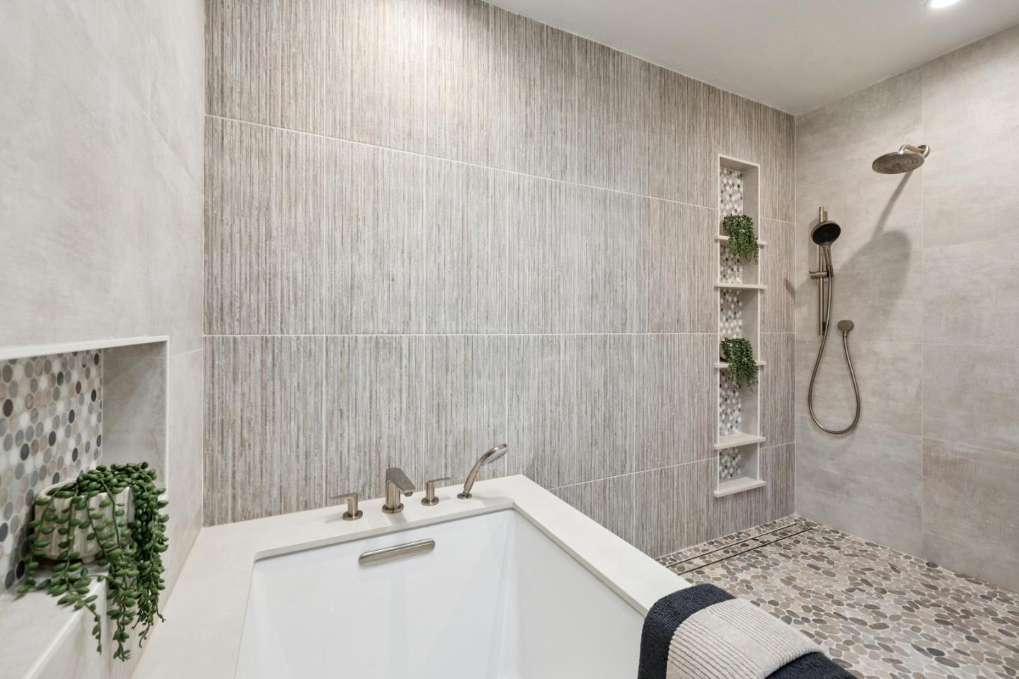 Detail Gallery Image 41 of 68 For 22208 Quinterno Ct, Cupertino,  CA 95014 - 4 Beds | 2/1 Baths