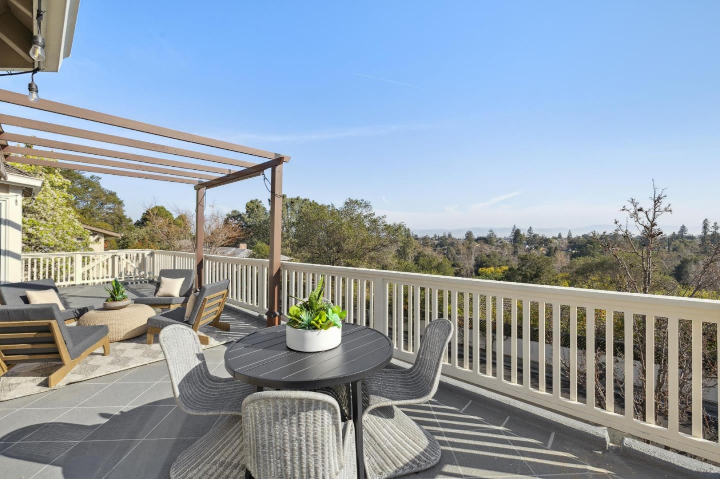 Detail Gallery Image 9 of 68 For 22208 Quinterno Ct, Cupertino,  CA 95014 - 4 Beds | 2/1 Baths