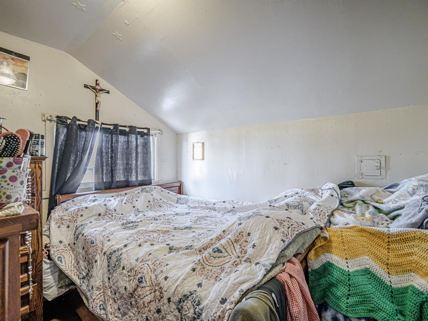 Detail Gallery Image 12 of 54 For 215 Palm Ave, Watsonville,  CA 95076 - – Beds | – Baths