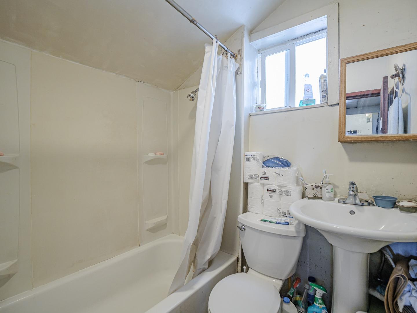 Detail Gallery Image 18 of 54 For 215 Palm Ave, Watsonville,  CA 95076 - – Beds | – Baths