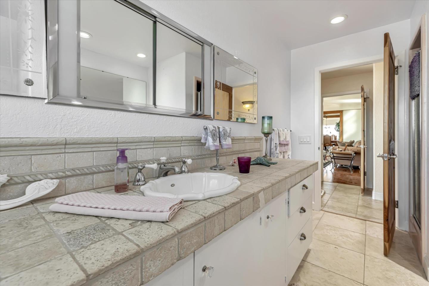 Detail Gallery Image 39 of 57 For 268 Giberson Rd, Moss Landing,  CA 95039 - 5 Beds | 4 Baths