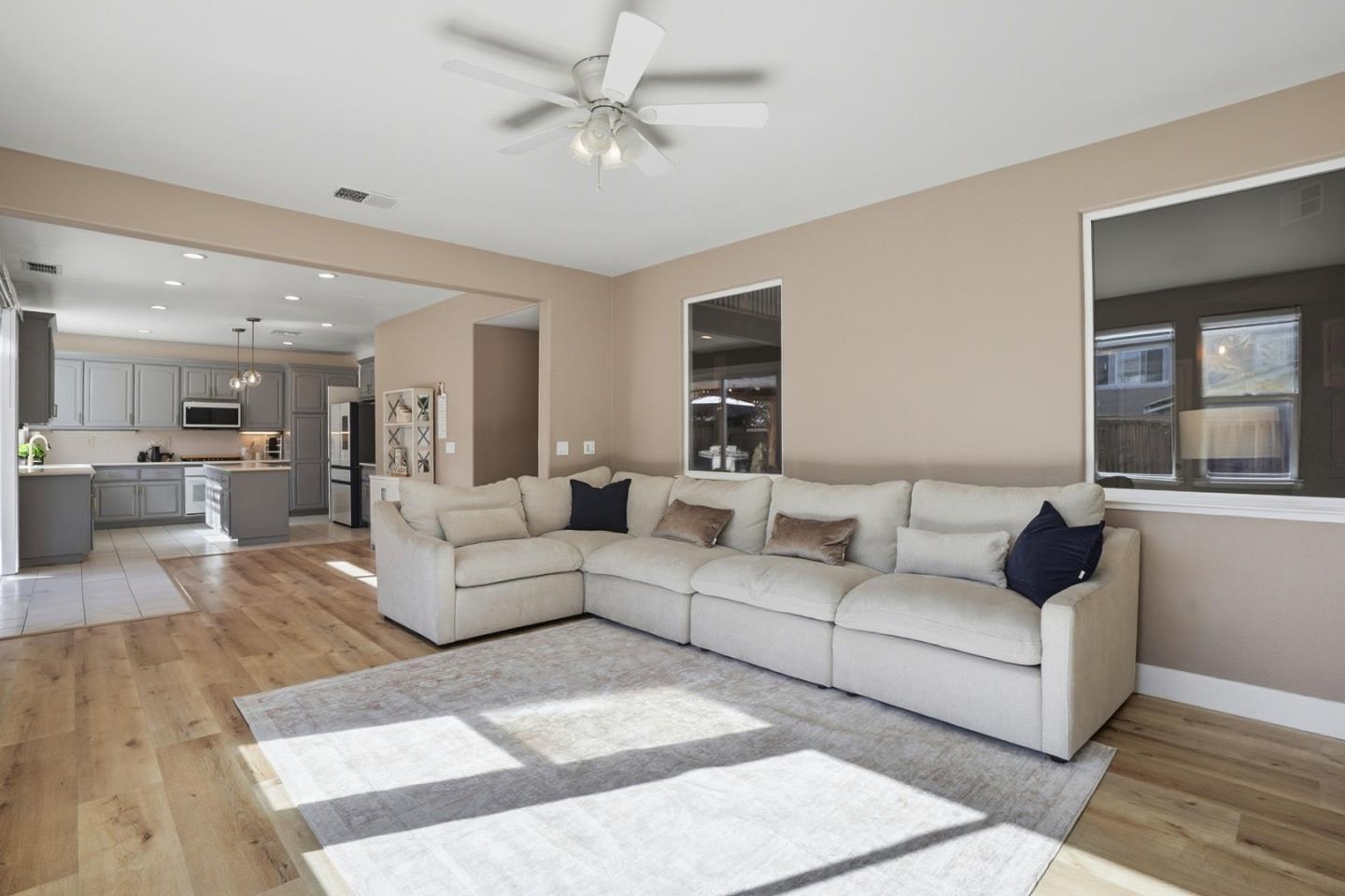 Detail Gallery Image 17 of 47 For 2510 Vallecito Way, Antioch,  CA 94531 - 5 Beds | 3 Baths