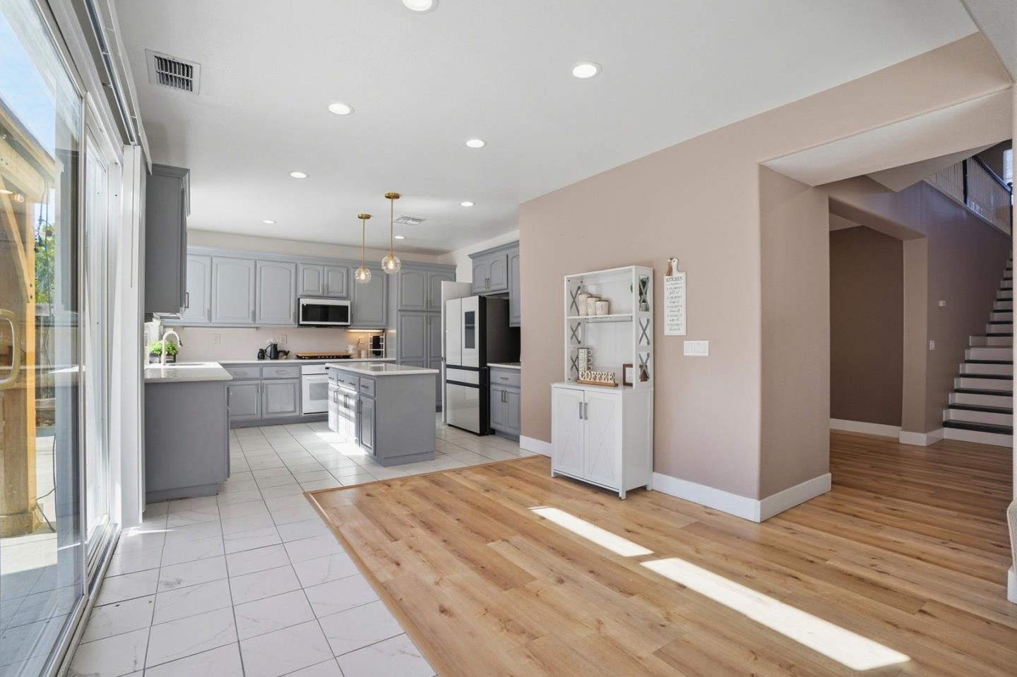 Detail Gallery Image 18 of 47 For 2510 Vallecito Way, Antioch,  CA 94531 - 5 Beds | 3 Baths