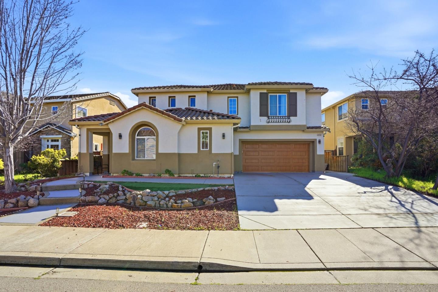 Detail Gallery Image 2 of 47 For 2510 Vallecito Way, Antioch,  CA 94531 - 5 Beds | 3 Baths