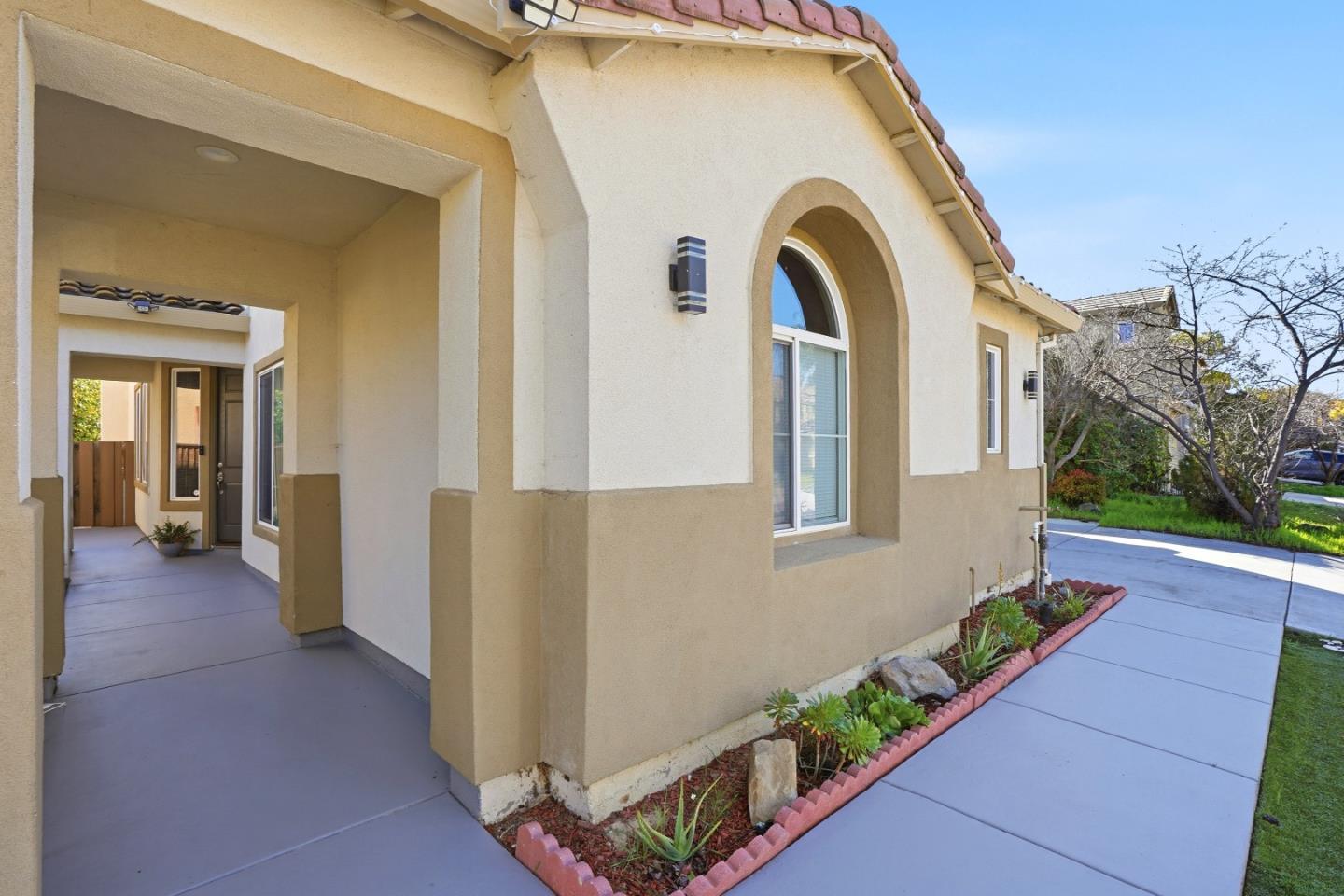 Detail Gallery Image 5 of 47 For 2510 Vallecito Way, Antioch,  CA 94531 - 5 Beds | 3 Baths