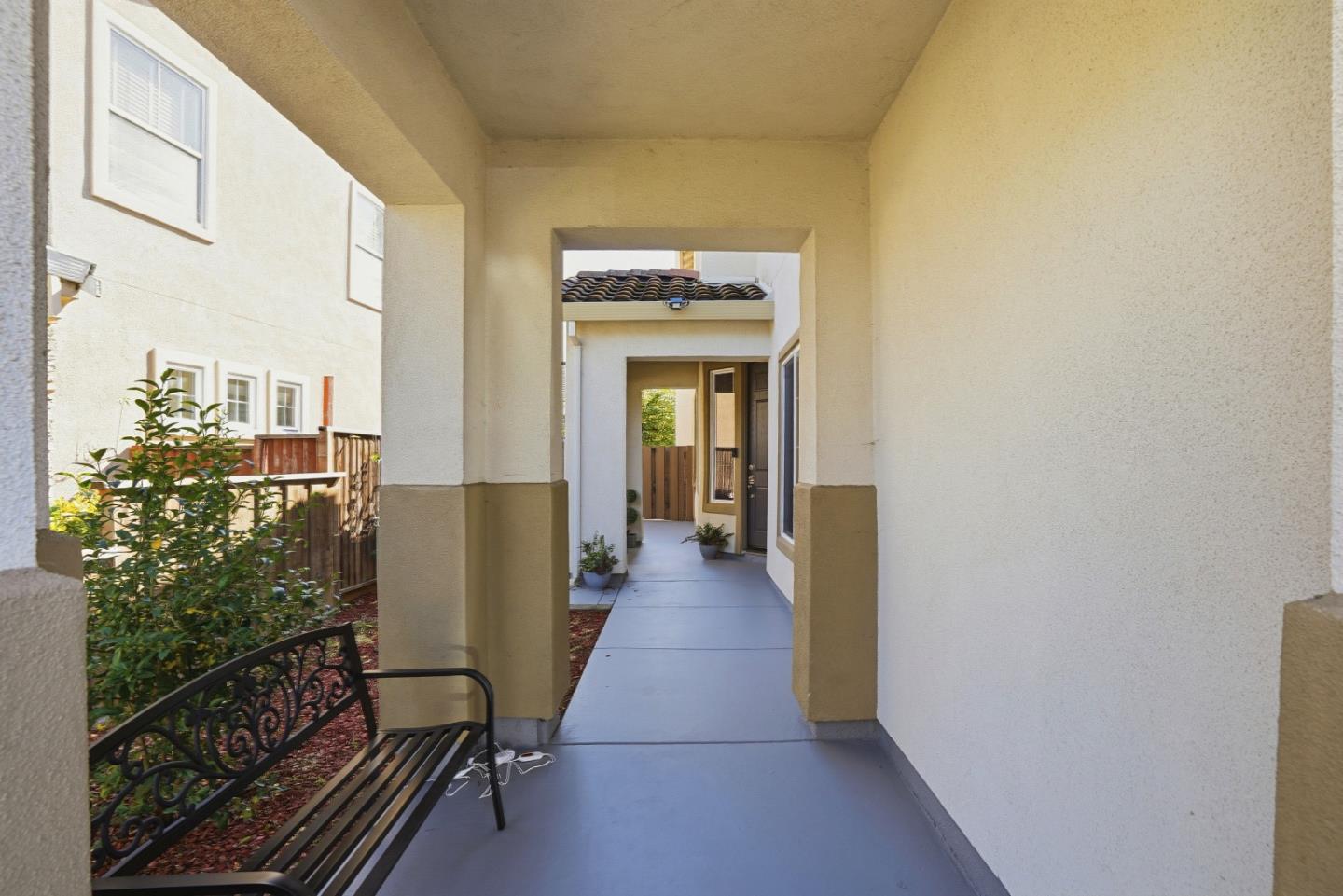 Detail Gallery Image 6 of 47 For 2510 Vallecito Way, Antioch,  CA 94531 - 5 Beds | 3 Baths