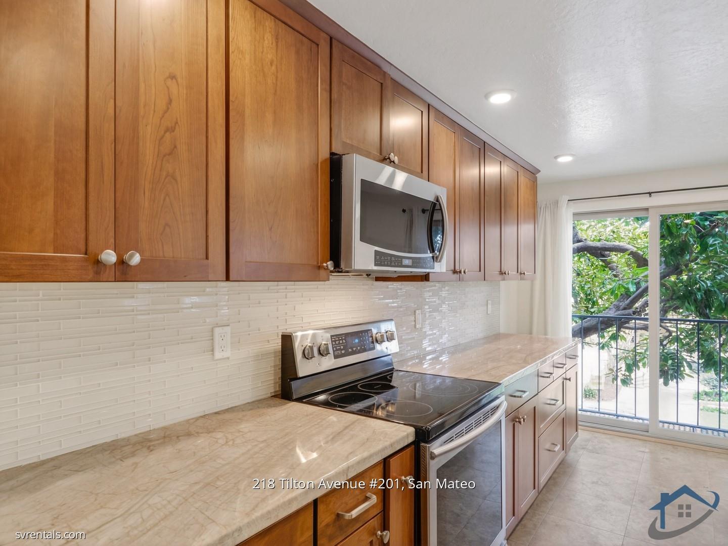 Detail Gallery Image 10 of 26 For 218 Tilton Ave #201,  San Mateo,  CA 94401 - 2 Beds | 2 Baths