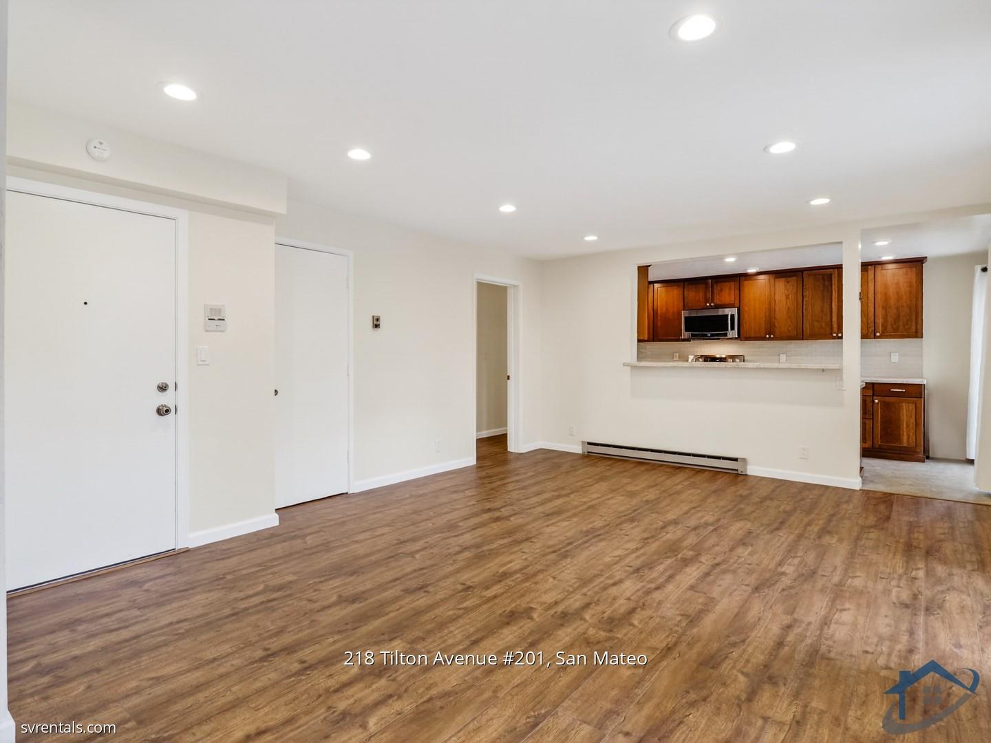 Detail Gallery Image 5 of 26 For 218 Tilton Ave #201,  San Mateo,  CA 94401 - 2 Beds | 2 Baths
