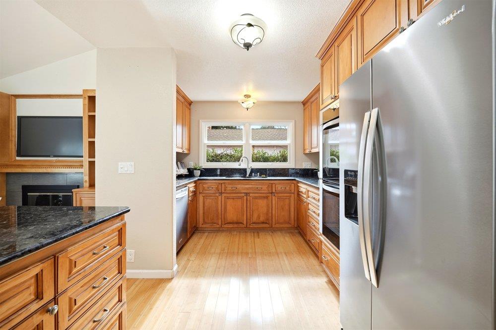 Detail Gallery Image 8 of 31 For 500 La Canada Ct, Morgan Hill,  CA 95037 - 4 Beds | 3 Baths