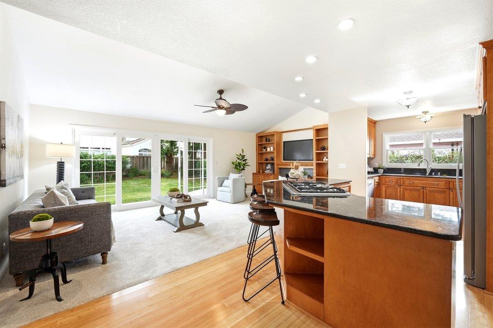 Detail Gallery Image 9 of 31 For 500 La Canada Ct, Morgan Hill,  CA 95037 - 4 Beds | 3 Baths